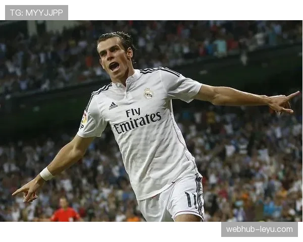 萨拉戈萨战术革新引爆新赛季，强势表现开启争胜新机遇