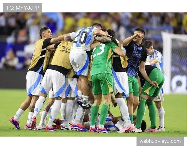 斯卡洛尼战术调整显奇效，球队逆转取胜表现亮眼