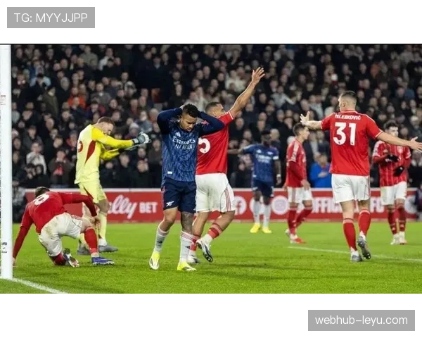 阿贾克斯新赛季启航，比赛节奏成焦点引热议