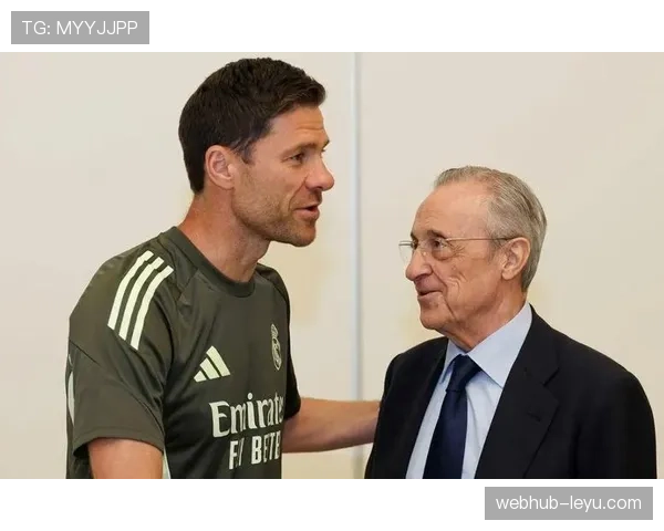 阿隆索巅峰状态闪耀足坛，身价破千万成世界顶级球星焦点