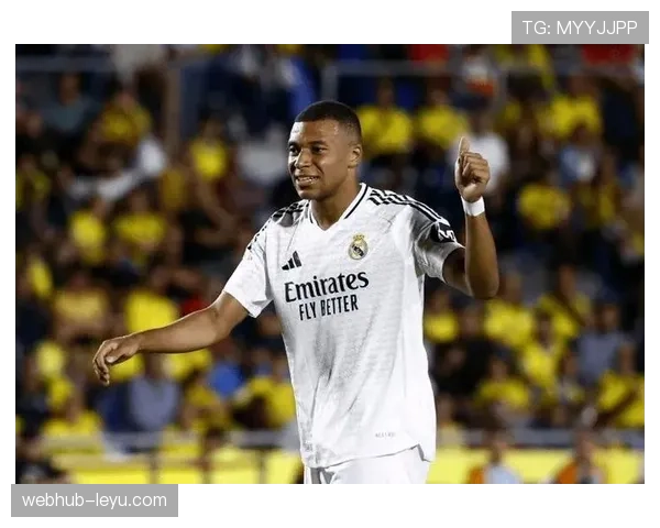 特罗萨德边锋转中锋的角色转型逻辑解析